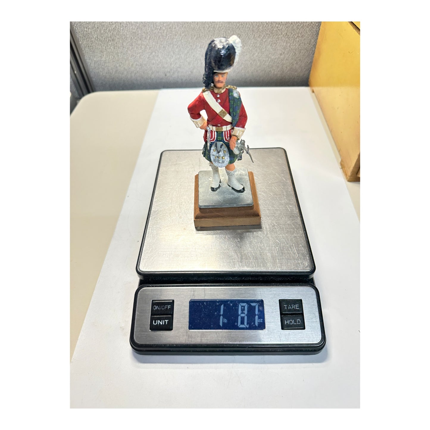 Vintage Scottish Highlander Officer Metal Soldier Figurine Hand-Painted 5.5"