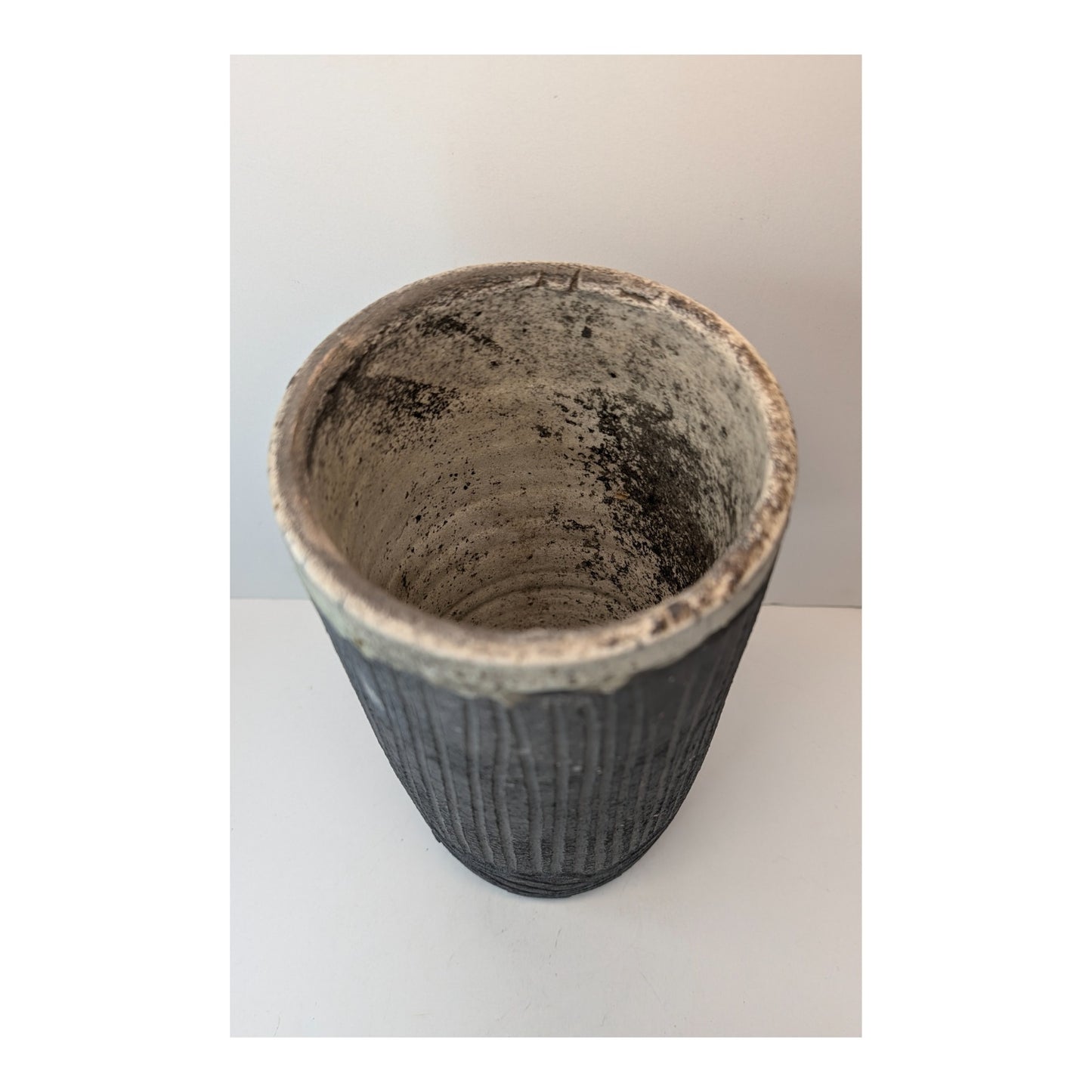 Studio Pottery Brutalist Vase Carved Fluted Ash Glaze Rim Signed Hansen 10"