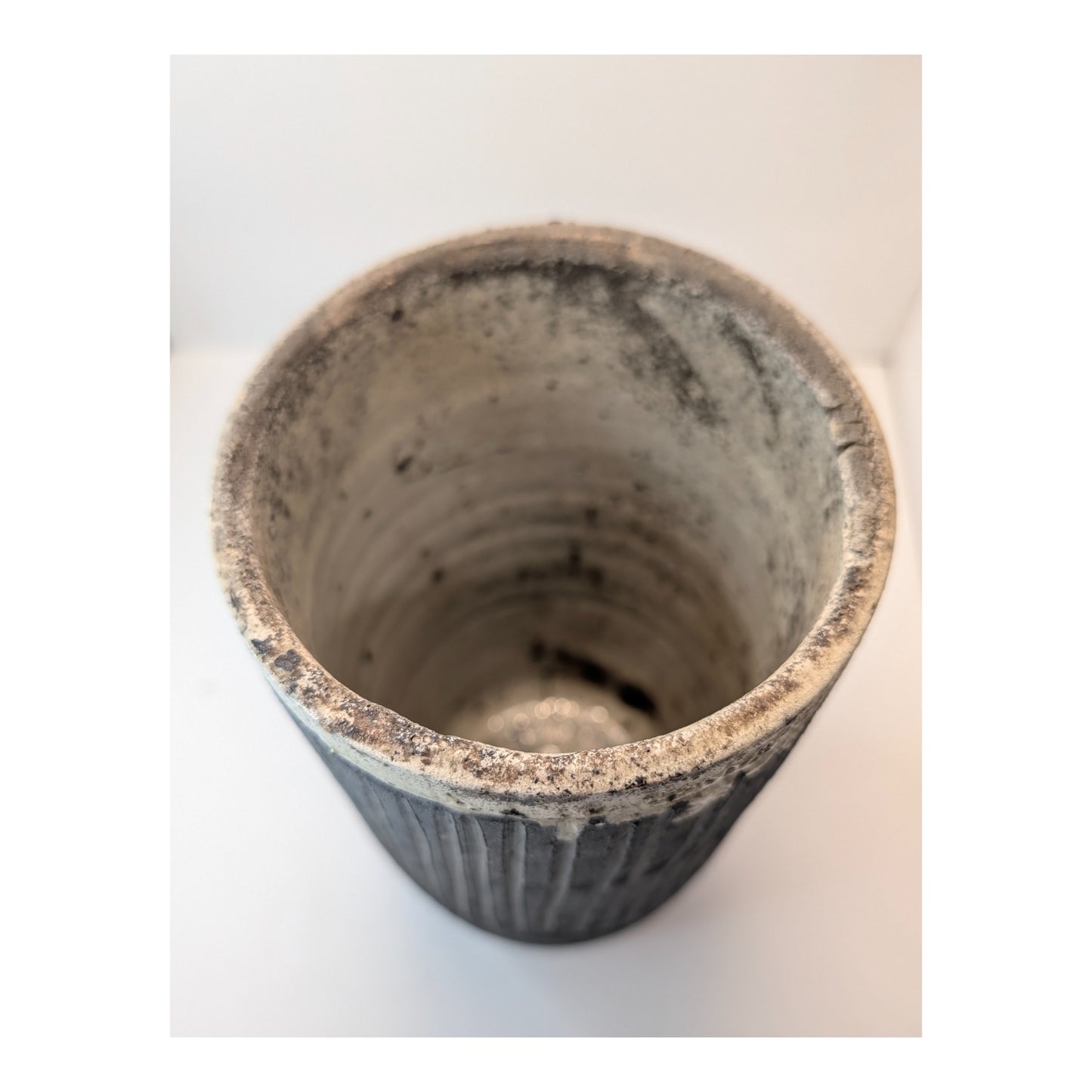 Studio Pottery Brutalist Vase Carved Fluted Ash Glaze Rim Signed Hansen 10"