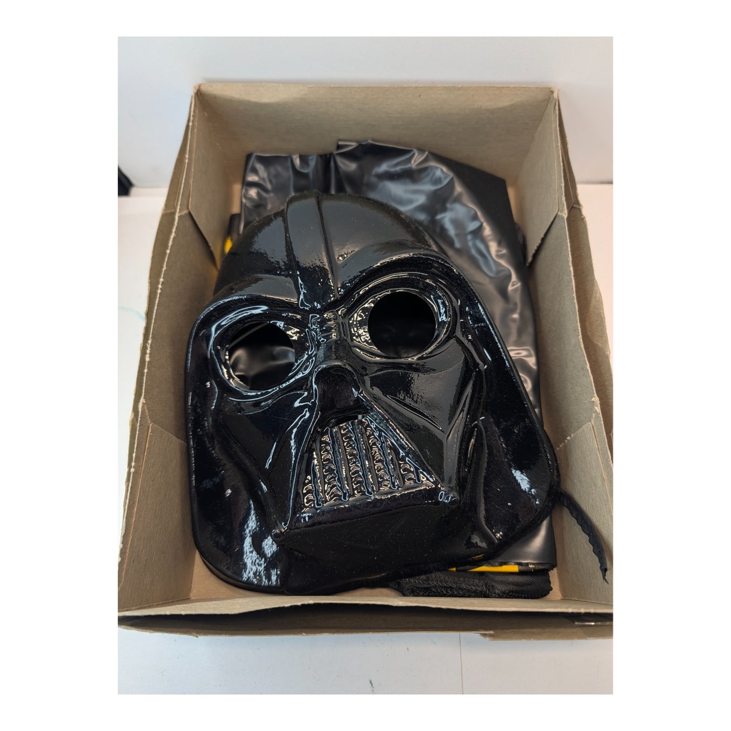Vintage 1977 Star Wars Darth Vader Costume & Mask Ben Cooper Original Box