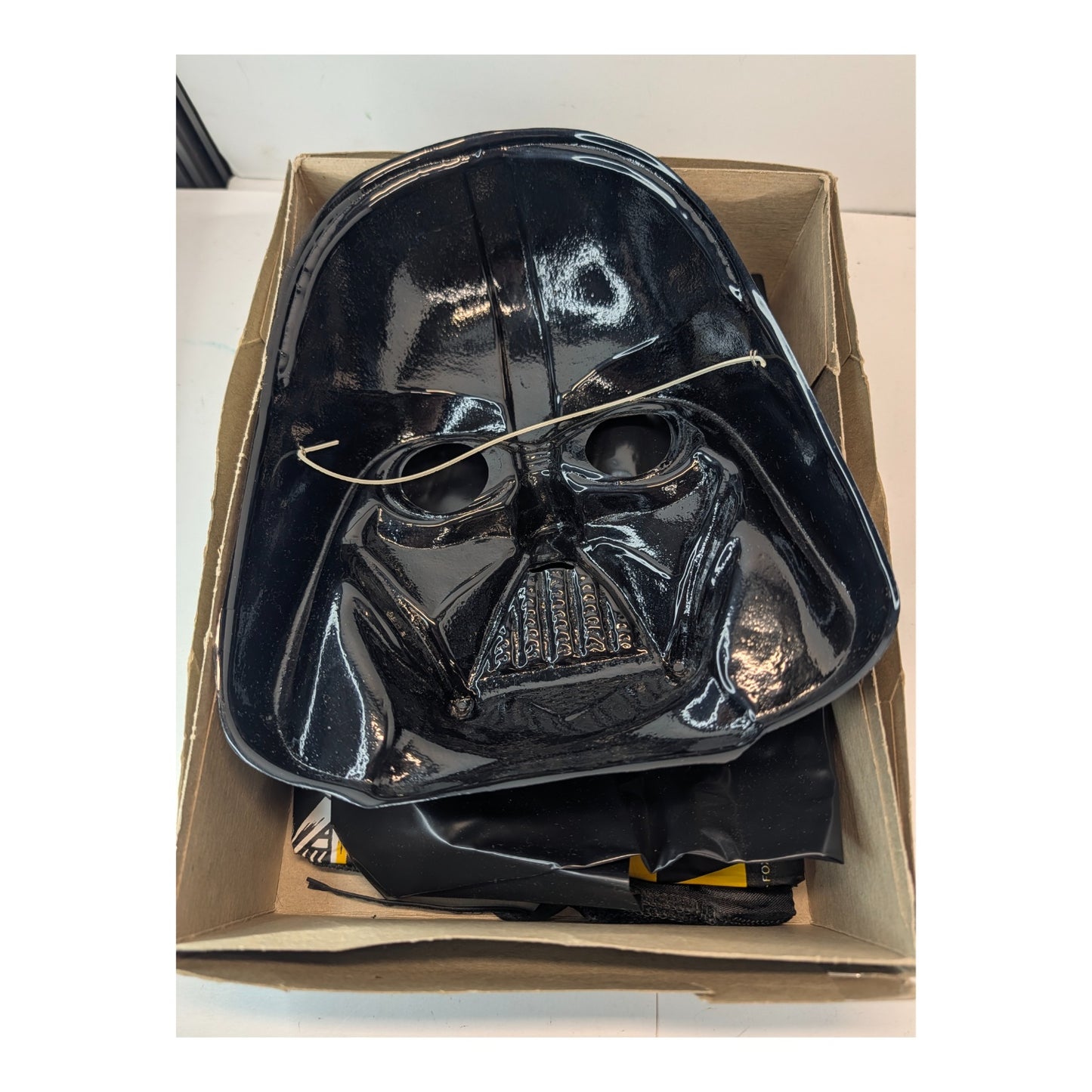 Vintage 1977 Star Wars Darth Vader Costume & Mask Ben Cooper Original Box